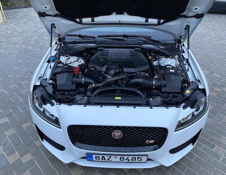 Jaguar XF 6
