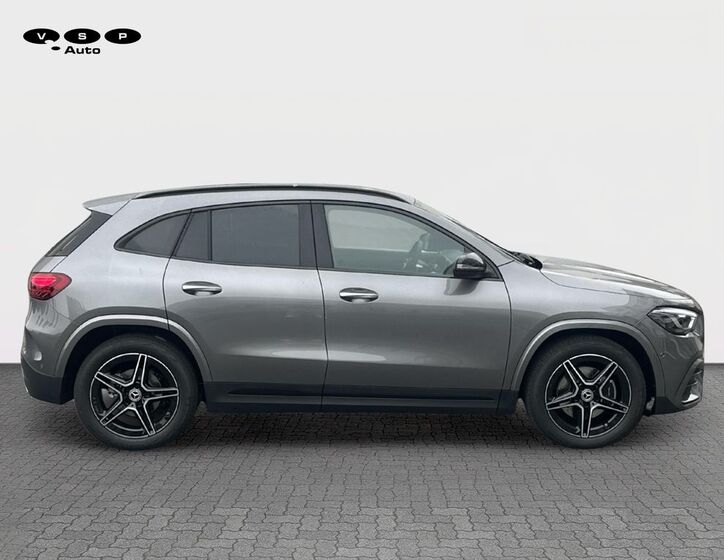 Mercedes-Benz GLA 6