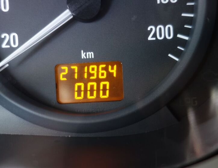 Renault Trafic 19