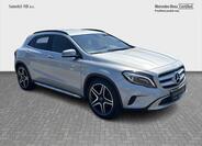 Mercedes-Benz GLA 7
