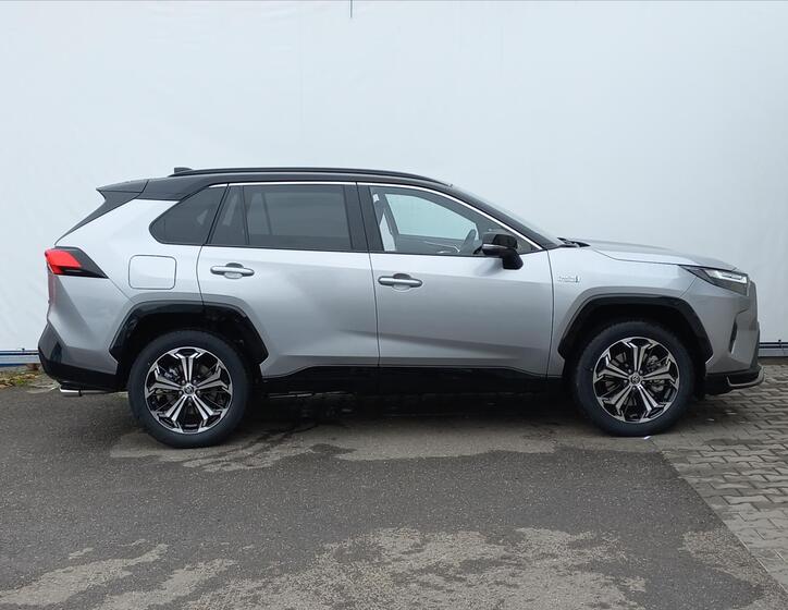 Toyota RAV4 2