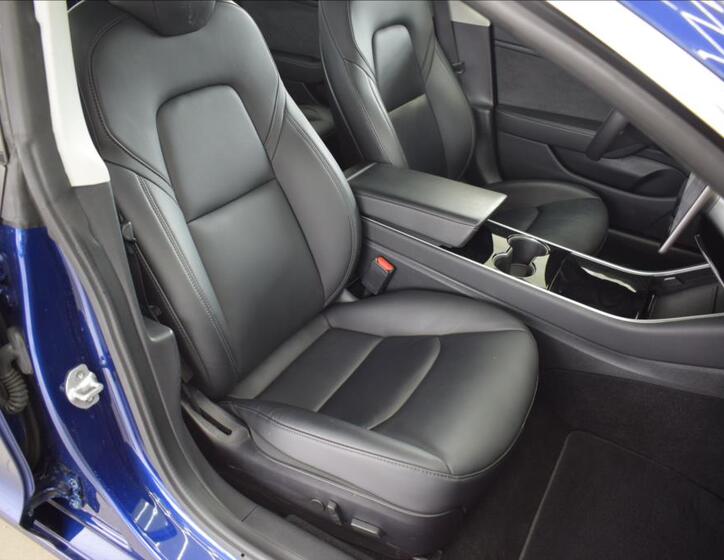 Tesla Model 3 16