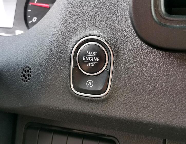 Mercedes-Benz Sprinter 14