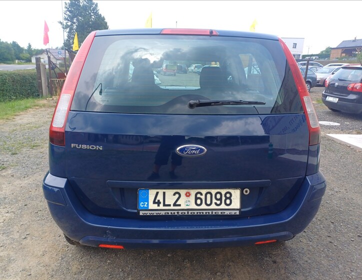 Ford Fusion 5
