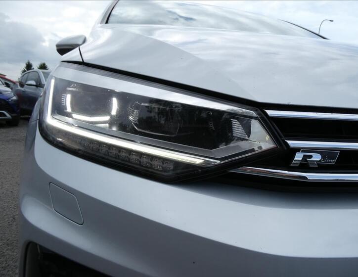 Volkswagen Touran 5