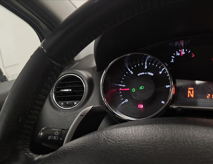 Peugeot 5008 24