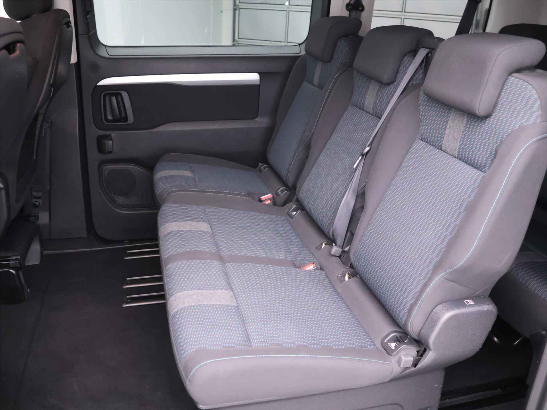 Peugeot Traveller