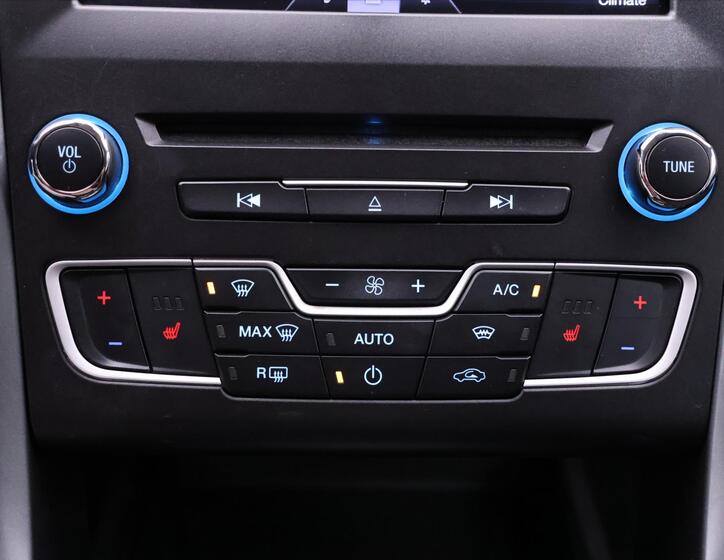 Ford Mondeo 29