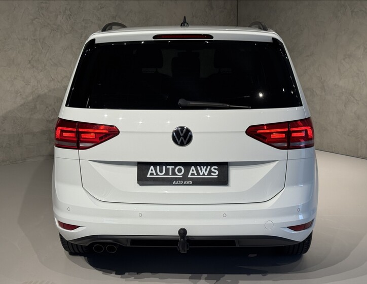 Volkswagen Touran 9