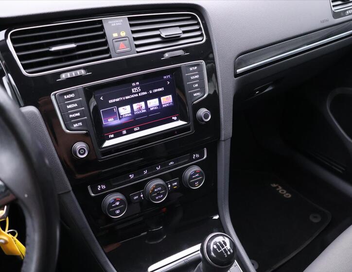 Volkswagen Golf 18