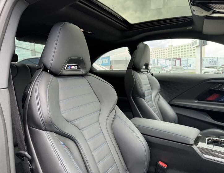 BMW M2 20
