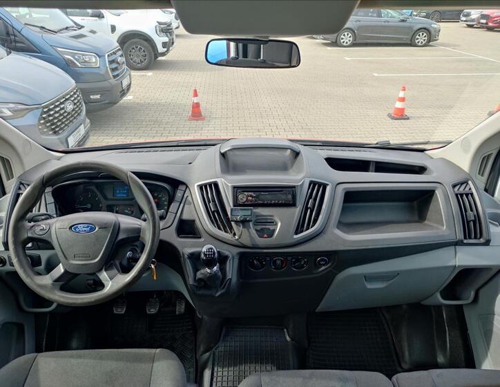 Ford Transit 13