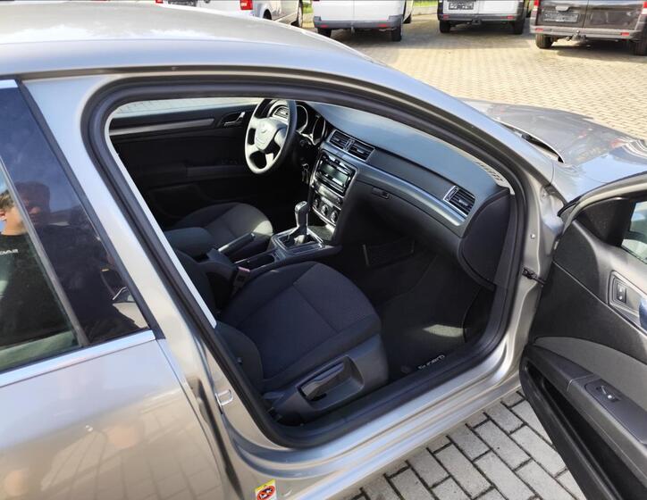Škoda Superb 25