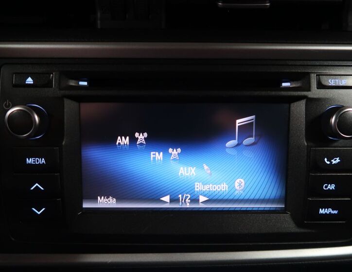 Toyota Auris 17