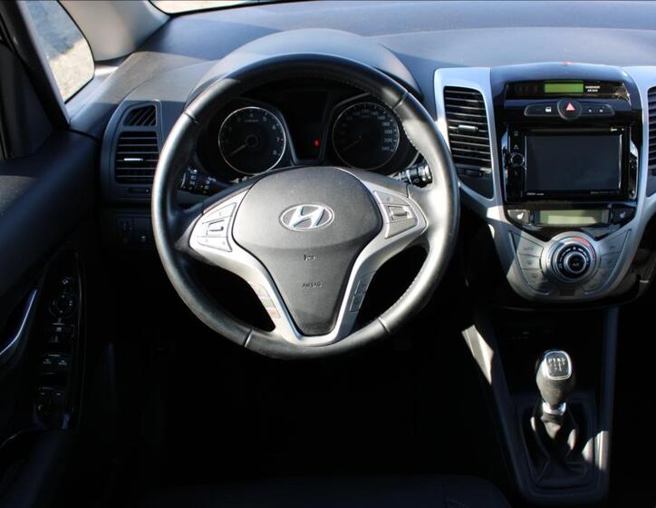 Hyundai ix20 12