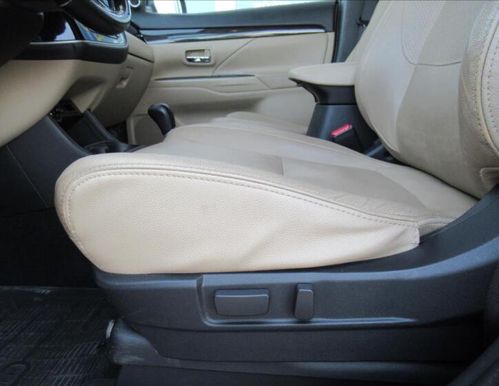 Mitsubishi Outlander 15