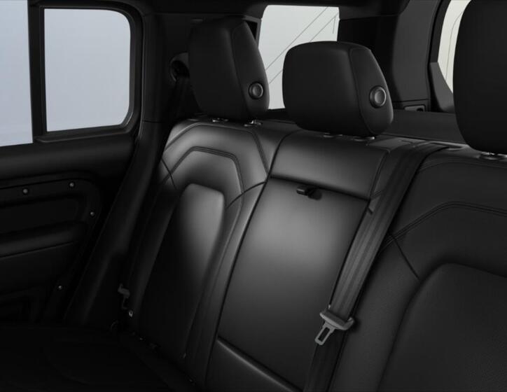 Land Rover Defender 8