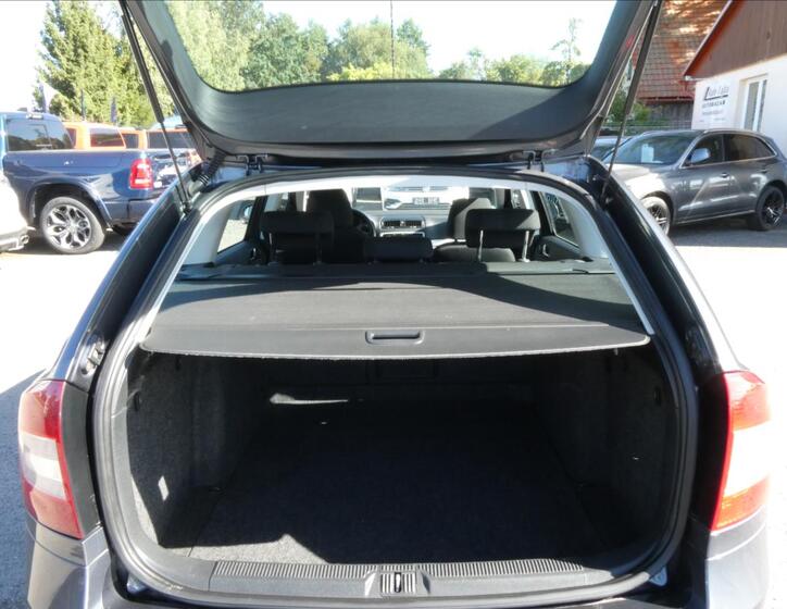 Škoda Octavia 12
