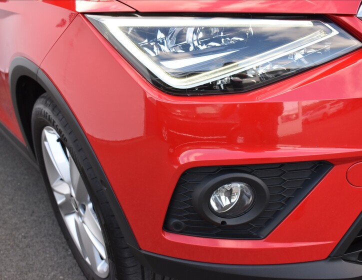 Seat Arona 4