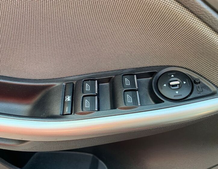 Ford Focus 7