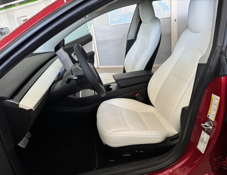 Tesla Model 3 12