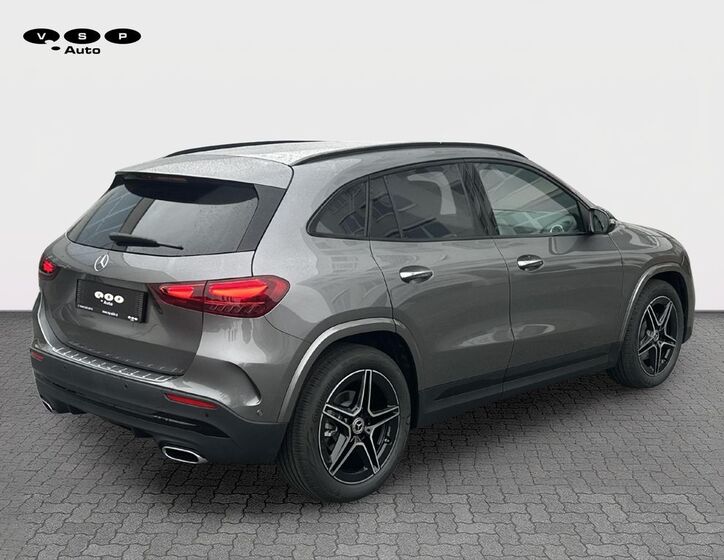 Mercedes-Benz GLA 5