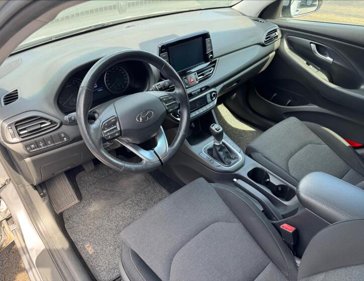Hyundai i30 12
