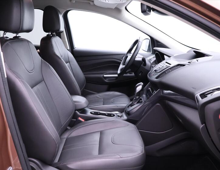 Ford Kuga 13