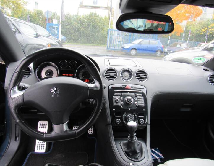 Peugeot RCZ 11