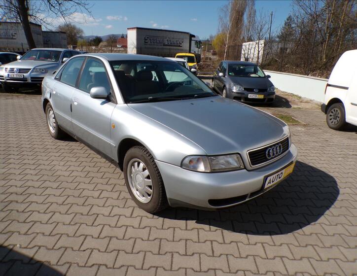 Audi A4 1