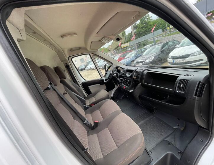 Peugeot Boxer 18