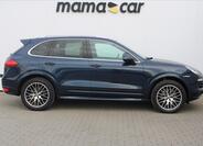Porsche Cayenne 8