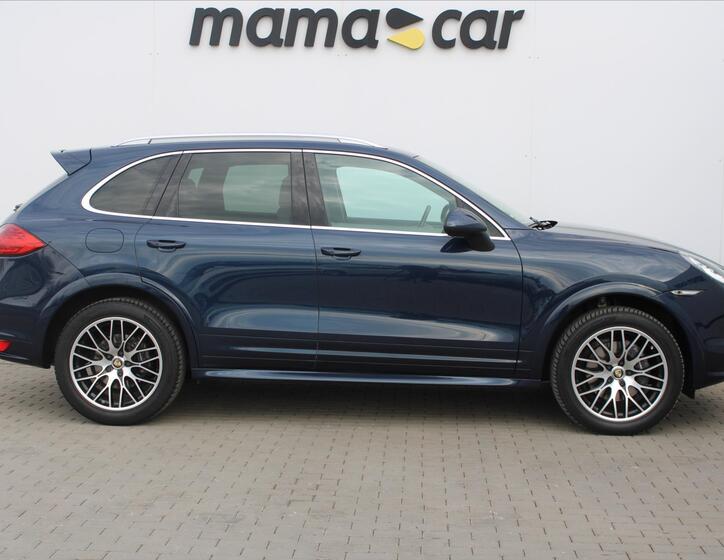 Porsche Cayenne 8