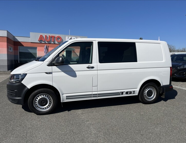 Volkswagen Transporter 9