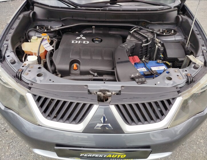 Mitsubishi Outlander 29