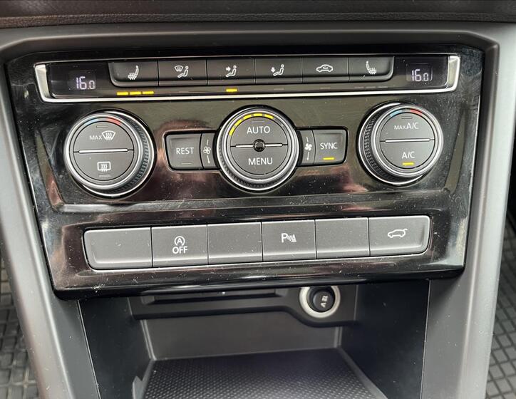 Volkswagen Touran 22