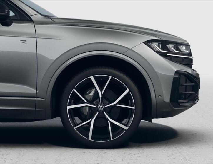 Volkswagen Touareg 3