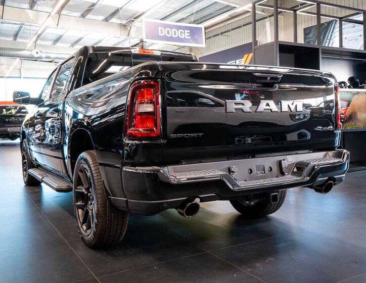 Dodge RAM 2