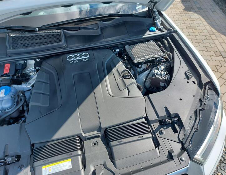 Audi Q7 58