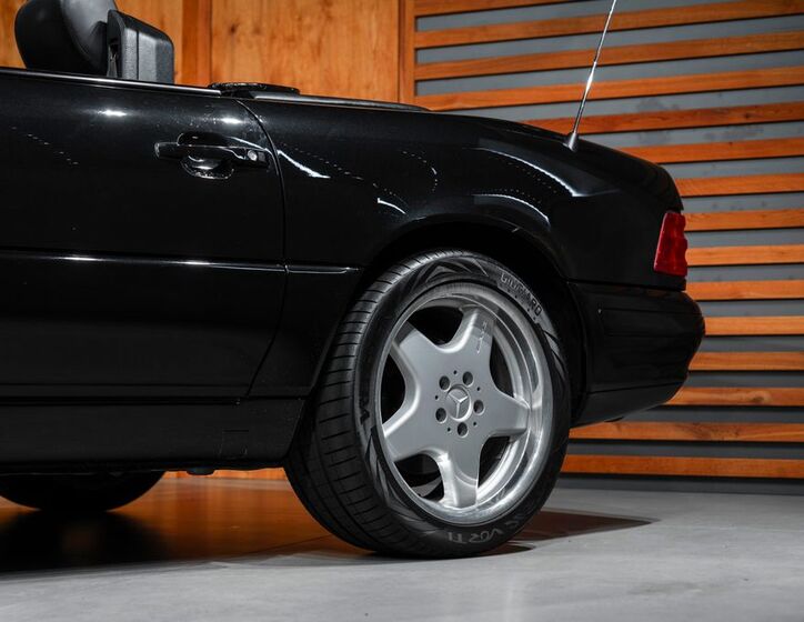 Mercedes-Benz SL 5