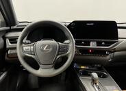 Lexus UX 300h 5