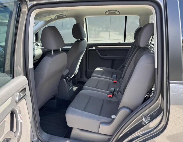 Volkswagen Touran 12