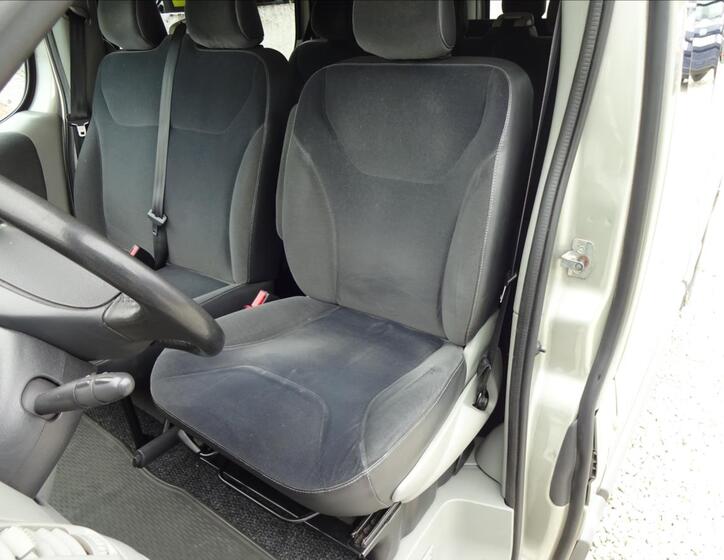 Renault Trafic 18