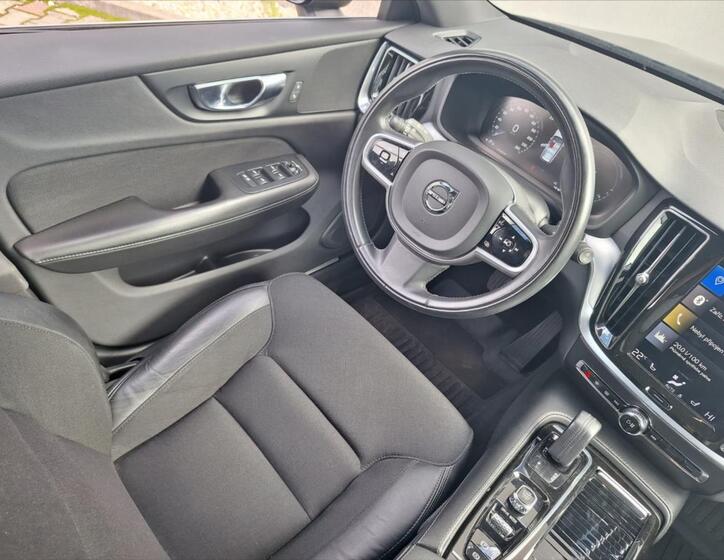 Volvo V60 9
