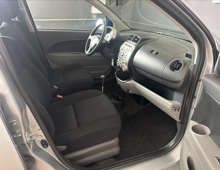 Subaru Justy 19