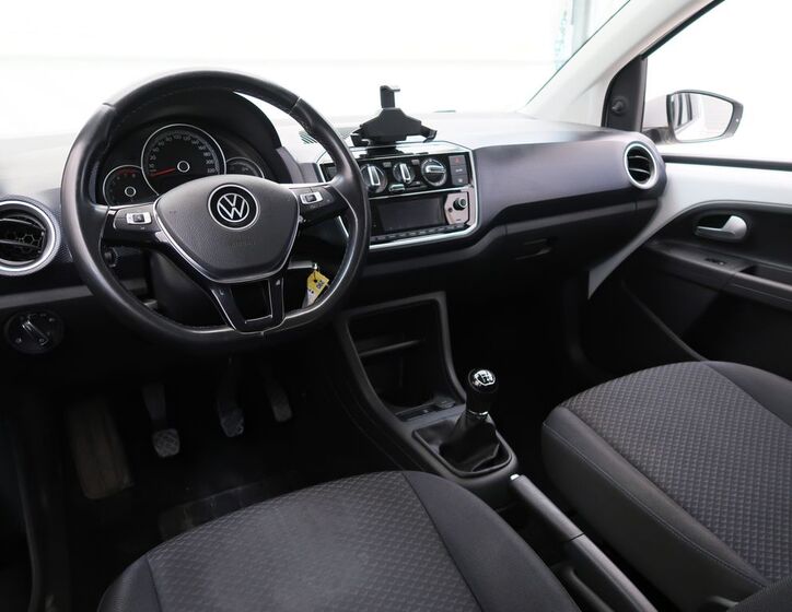 Volkswagen up! 15