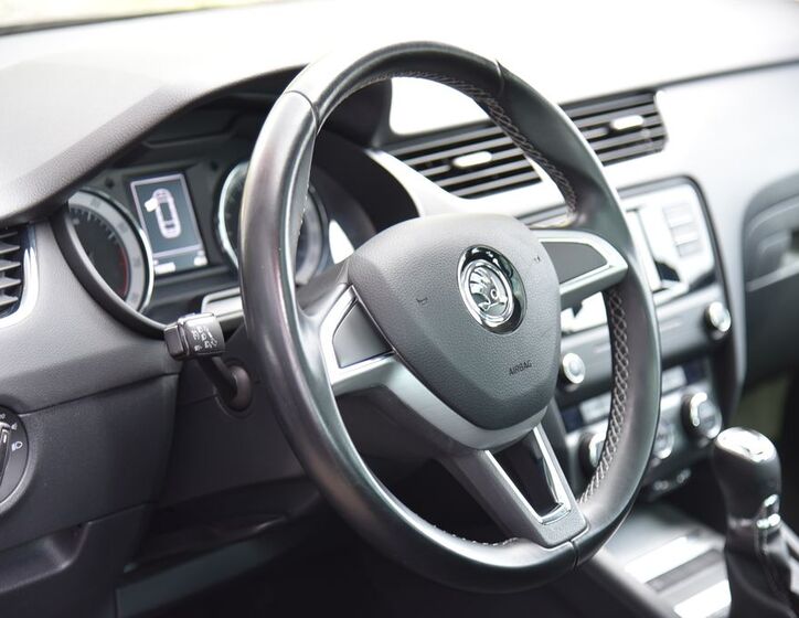 Škoda Octavia 14
