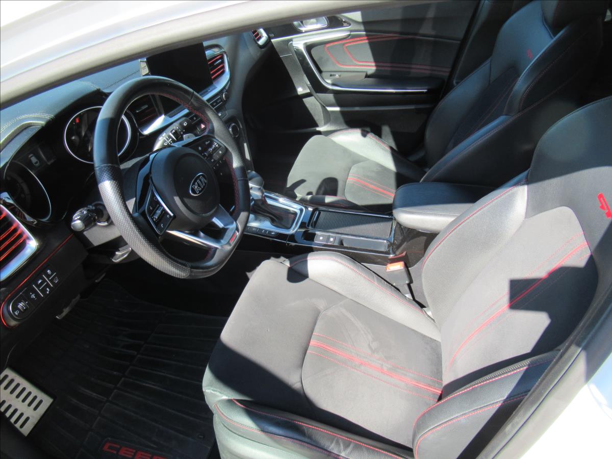 KIA ProCeed