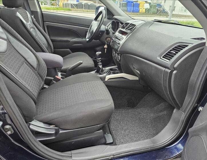 Mitsubishi ASX 28