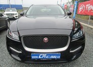 Jaguar F-Pace 2